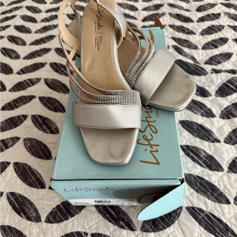 Life Stride Women's Silver Sandals